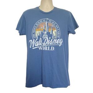 Walt Disney World The Most Magical Place On Earth Tee Shirt Cinderella Castle  L